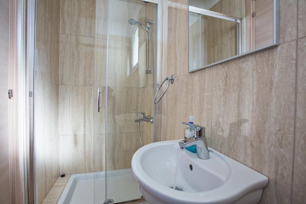 Avra Villas Paralimni Room photo
